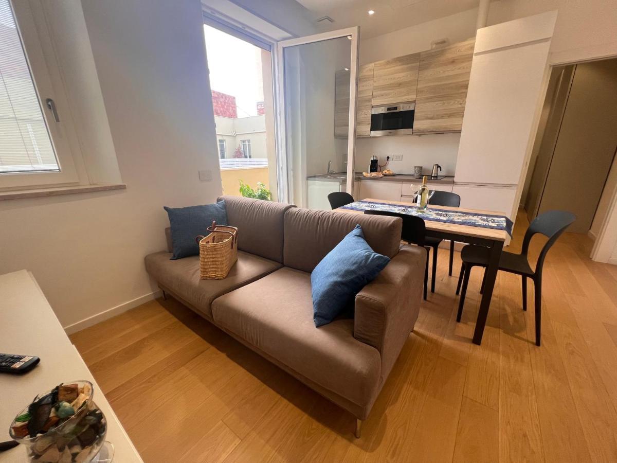 Happy Holiday Apartment Кальяри Экстерьер фото